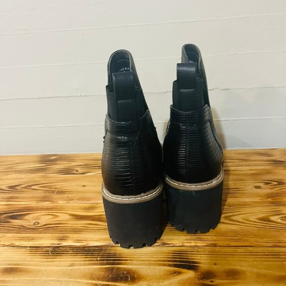 DV by Dolce Vita Rielle Black Chelsea Boot SZ 9.5 - Picture 5 of 9